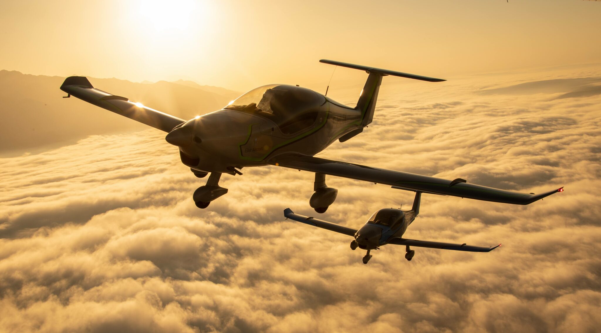 Savings - With an operating cost of just 40€ – $60 per hour (fuel and maintenance) , you can now fly at unrivaled costs with the Elixir.